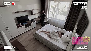 Guy fucks sleepy chick on big bed on hiddangarsknews.ru cam